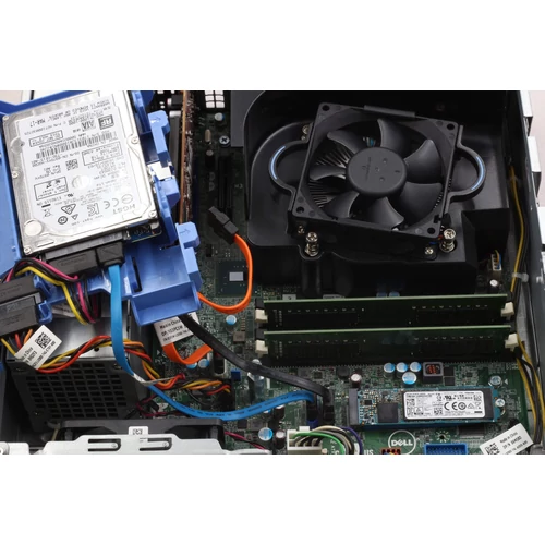 Dell Precision 3420 felújított számítógép garanciával i7-32GB-256SSD-1TB-AMD
