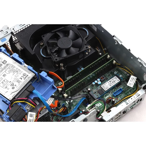 Dell Precision 3420 felújított számítógép garanciával i7-32GB-256SSD-1TB-AMD