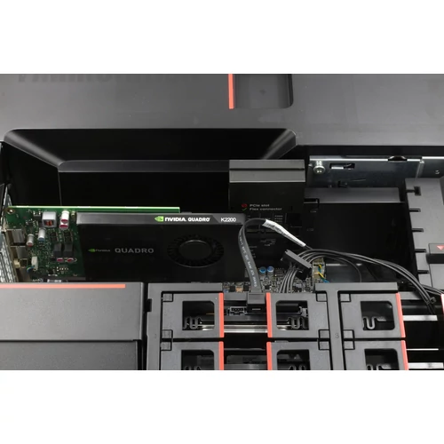Lenovo ThinkStation P500 felújított számítógép garanciával XEON-16GB-500HDD-NVD