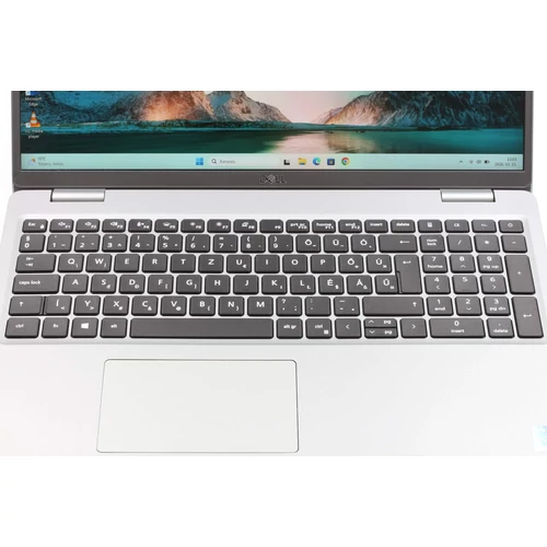 Dell Precision 3560 felújított laptop i7-1165G7 32GB RAM 512SSD FHD 15.6" WIN11 HUN