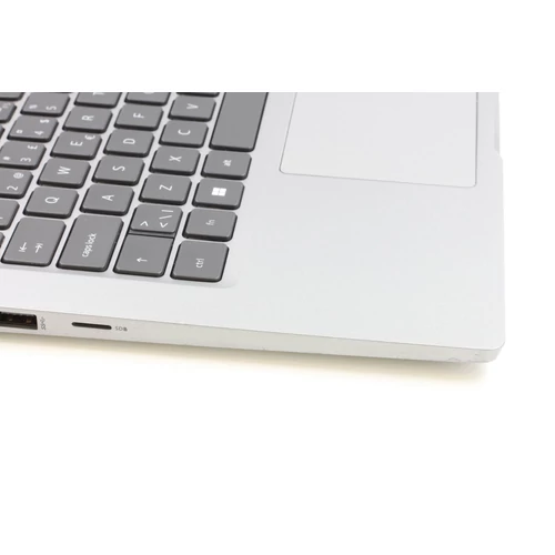 Dell Latitude 5320 felújított laptop i3-1125G4 16GB RAM 256SSD 13.3" FHD WIN11