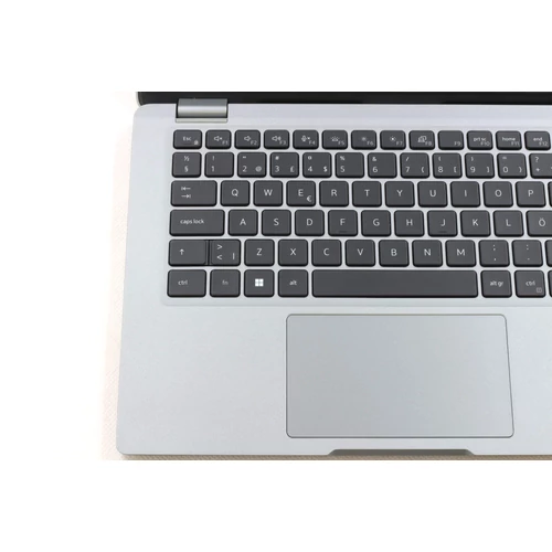 Dell Latitude 5330 felújított laptop garanciával i3-16GB-256SSD-FHD