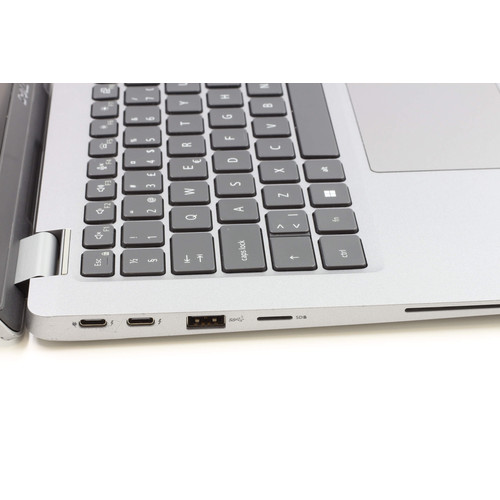 Dell Latitude 5330 felújított laptop i3-1215U 16GB RAM 256SSD 13.3" FHD WIN11