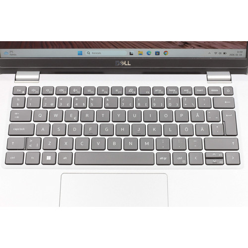 Dell Latitude 5330 felújított laptop i3-1215U 16GB RAM 256SSD 13.3" FHD WIN11