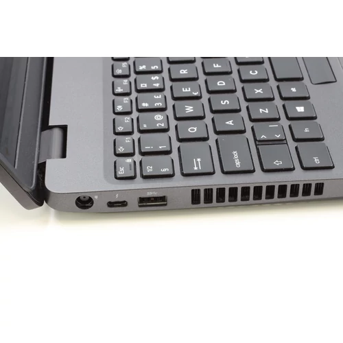 Dell Latitude 5501 felújított laptop garanciával i7-32GB-512SSD-FHD