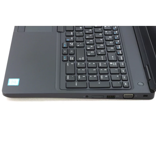 Dell Latitude 5590 felújított laptop garanciával i5-16GB-256SSD-FHD