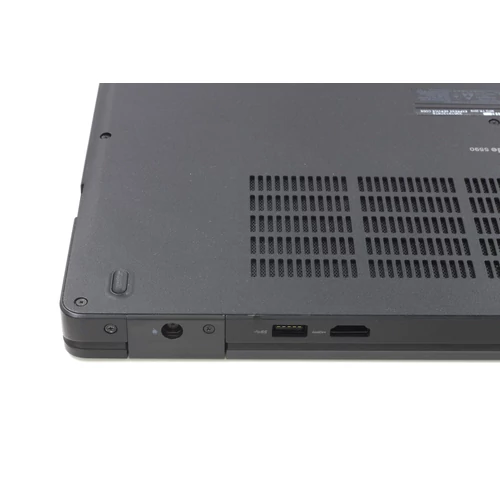 Dell Latitude 5590 felújított laptop garanciával i5-16GB-256SSD-FHD-US