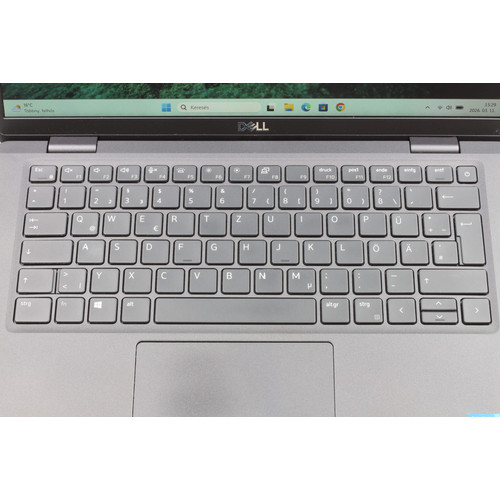 Dell Latitude 7320 felújított laptop i5-1135G7 16GB RAM 256SSD 13.3" FHD WIN11