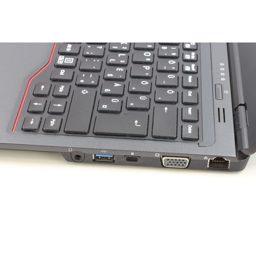 Fujitsu Lifebook U7310 felújított laptop i3-10110U 8GB RAM 256SSD 13.3" FHD WIN11 HUN