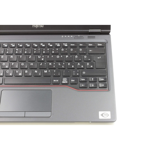 Fujitsu Lifebook U7310 felújított laptop i3-10110U 8GB RAM 256SSD 13.3" FHD WIN11 HUN