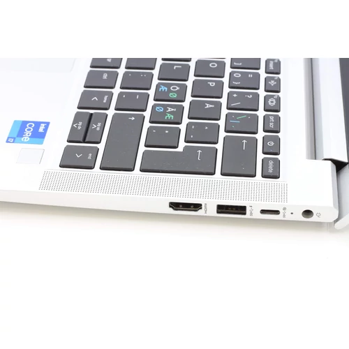 HP ProBook 430 G8 felújított laptop i7-1165G7 16GB RAM 512SSD 13.3" FHD WIN11