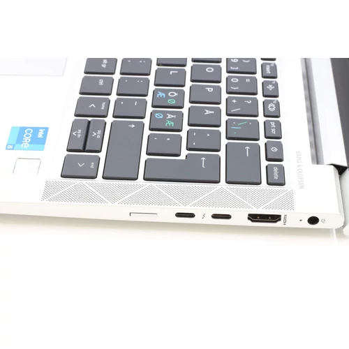 HP Elitebook 830 G8 felújított laptop i5-1135G7 16GB RAM 256SSD 13.3" FHD WIN11