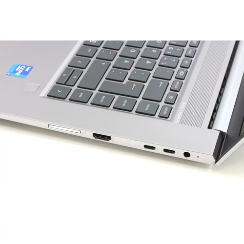 HP Zbook Studio 15 G8 felújított laptop garanciával i7-32GB-512SSD-FHD