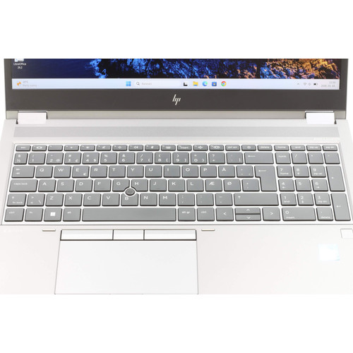 HP Zbook Fury 15 G8 felújított laptop i7-11850H 16GB RAM 512SSD 15.6" FHD WIN11