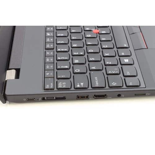 Lenovo Thinkpad T15 Gen 2i felújított laptop i5-1135G7 16GB RAM 256SSD 15.6" FHD WIN11