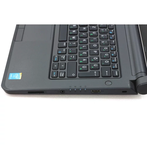 Dell Latitude 3350 felújított laptop garanciával i5-8GB-128SSD-HD