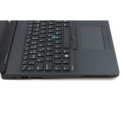Dell Latitude 5580 felújított laptop garanciával i7-16GB-256SSD-FHD-TCH
