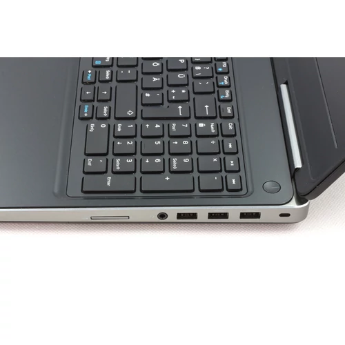 Dell Precision 7510 felújított laptop garanciával i7-32GB-512SSD-FHD-NVD