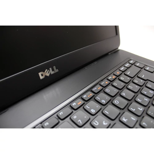 Dell Vostro 2520 felújított használt laptop webkamerával garanciával
