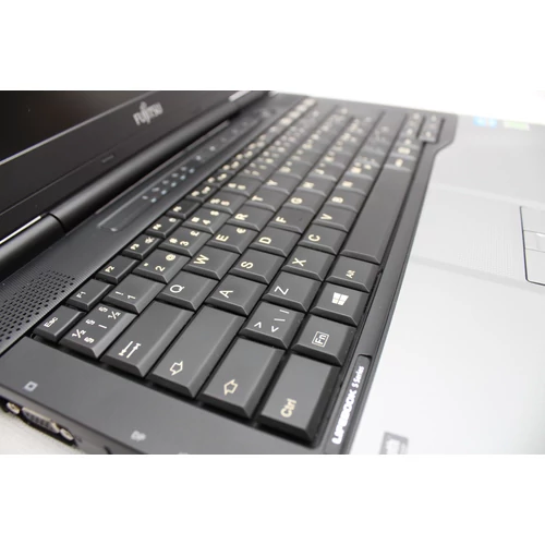 Fujitsu Lifebook S752 felújított használt laptop