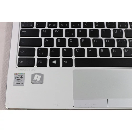 Fujitsu Lifebook S935 felújított laptop garanciával i5-8GB-256SSD-FHD