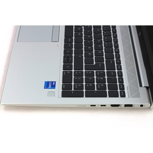 HP Elitebook 850 G8 felújított laptop garanciával i7-16GB-512SSD-FHD