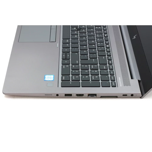 HP Zbook 15u G5 Workstation laptop garanciával i7-32GB-512SSD-FHD