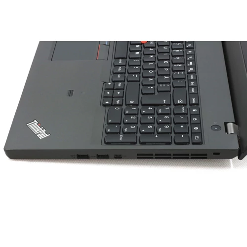 Lenovo Thinkpad P50s felújított laptop garanciával i7-16GB-256SSD-FHD-NVD