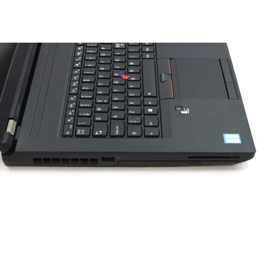 Lenovo Thinkpad P70 felújított laptop garanciával i7-16GB-512SSD-4K