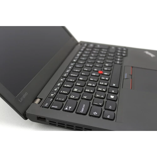 Lenovo Thinkpad X260 felújított laptop garanciával i5-8GB-240SSD-FHD-HUN